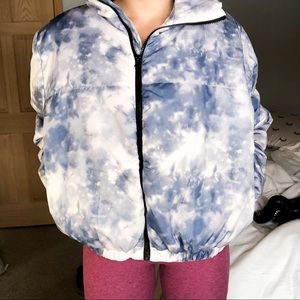 Wild Fable blue & white tie dye crop puffer jacket
